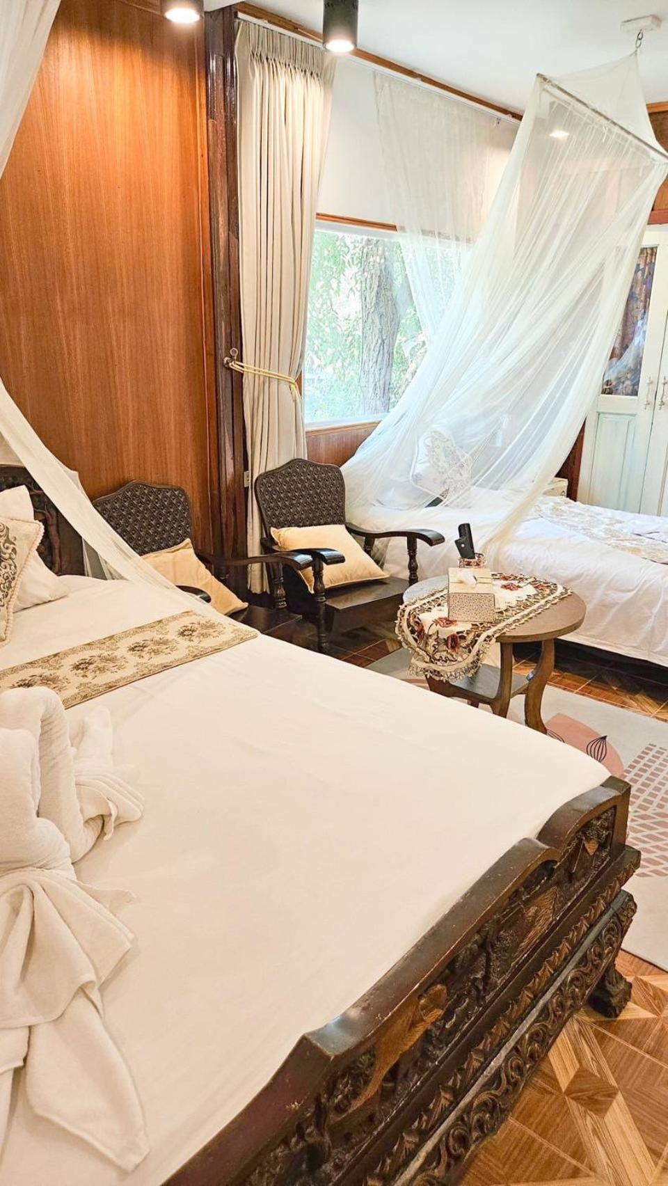 The Antique Riverside Resort Ban Pong  Dış mekan fotoğraf